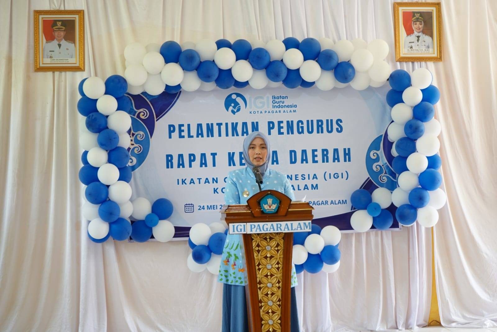 Plt. Wali Kota Pagar Alam Hj Bertha, Hadiri Pelantikan Pengurus dan Membuka Rakerda Ikatan Guru Indonesia (IGI) Kota Pagar Alam