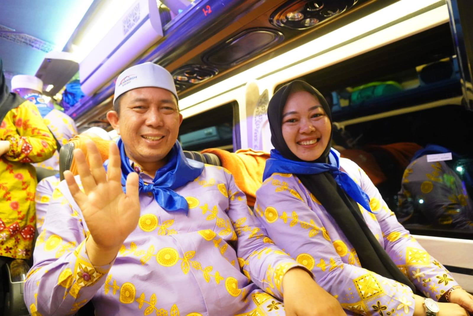 Wawako Hj Bertha Lepas Keberangkatan Wako Ludi Tunaikan Ibadah Haji