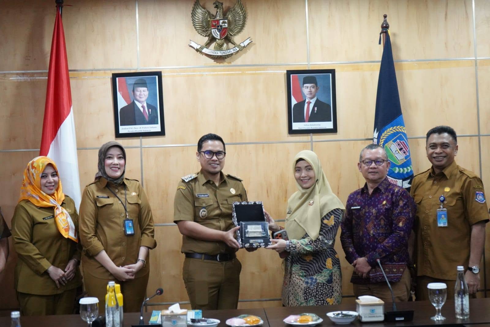 Plt. Wali Kota Pagar Alam, Hj. Bertha Melaksanakan Studi Tiru Strategi Peningkatan dan Pengelolaan Pendapatan Asli Daerah (PAD)