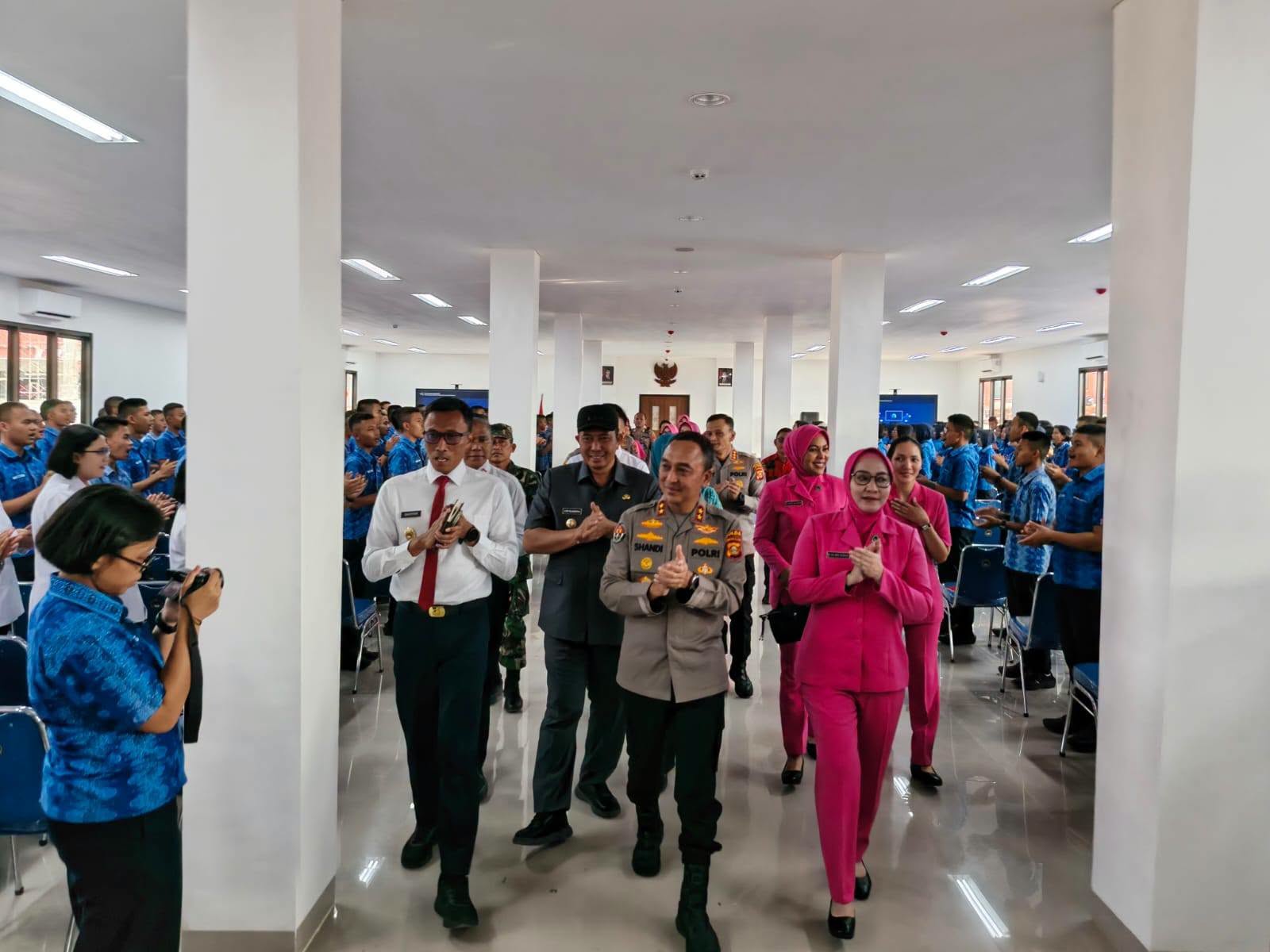 Diakhir Kunker Ke Kota Pagar Alam Kapolda Sumatera Selatan Lakukan Anjangsana Ke SMA Taruna Nusantara Kampus Pagar Alam