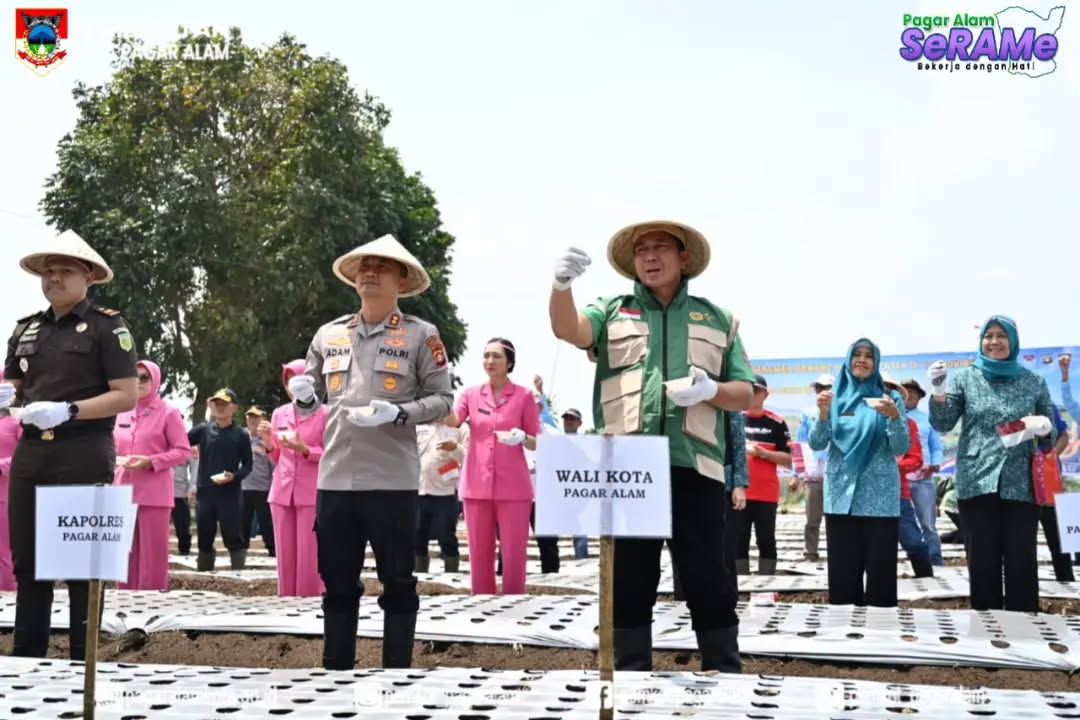 Dukung Swasembada Pangan, Pemkot-Polres Tanam Bawang Putih Serentak