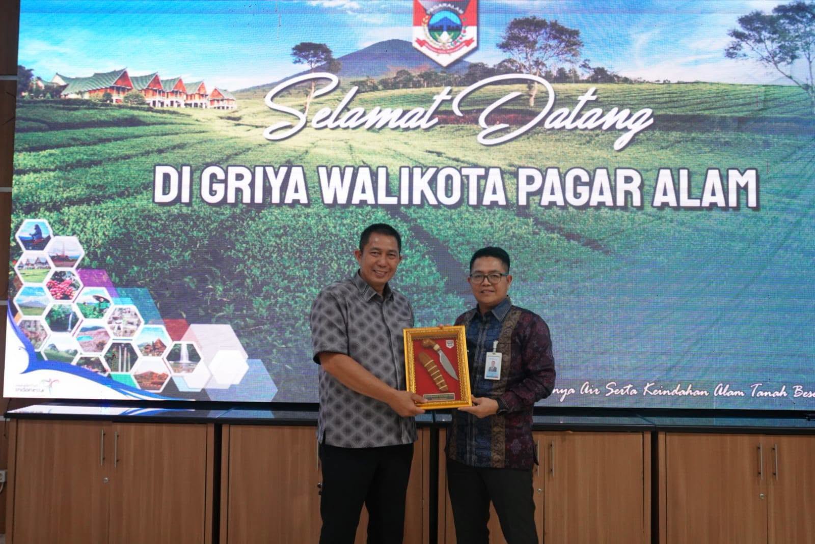 Wali Kota Pagar Alam H. Ludi Oliansyah, Terima Kunjungan Direktur Utama (Dirut) Bank Sumsel Babel