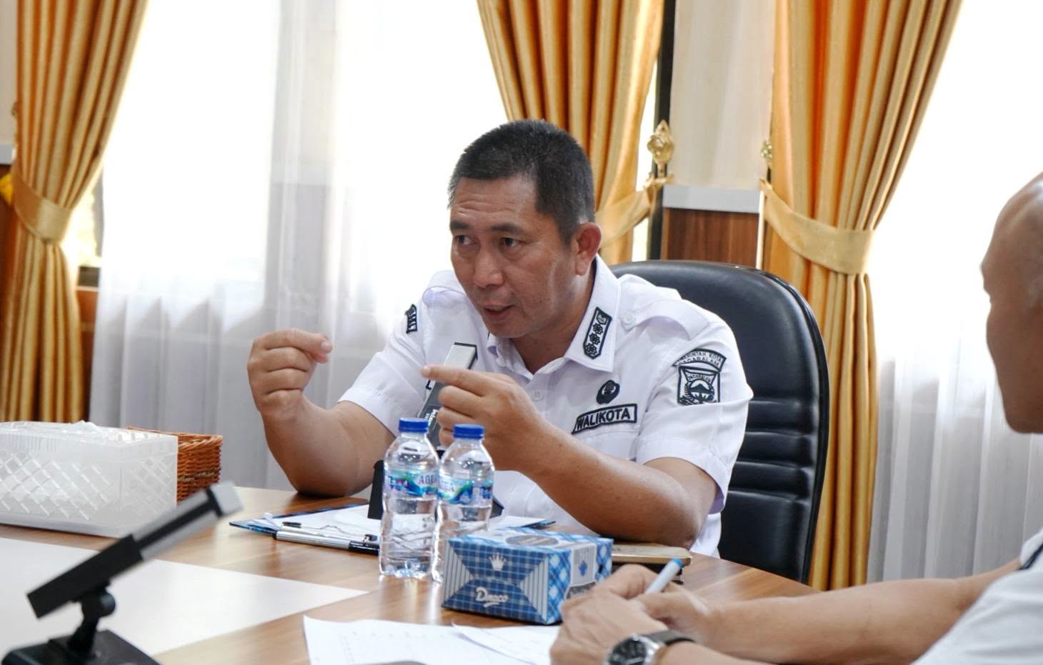 Wali Kota Pagar Alam, H. Ludi Oliansyah, PimpinRapat Teknis Pembongkaran Meja Beton di Pasar Terminal Nendagung.